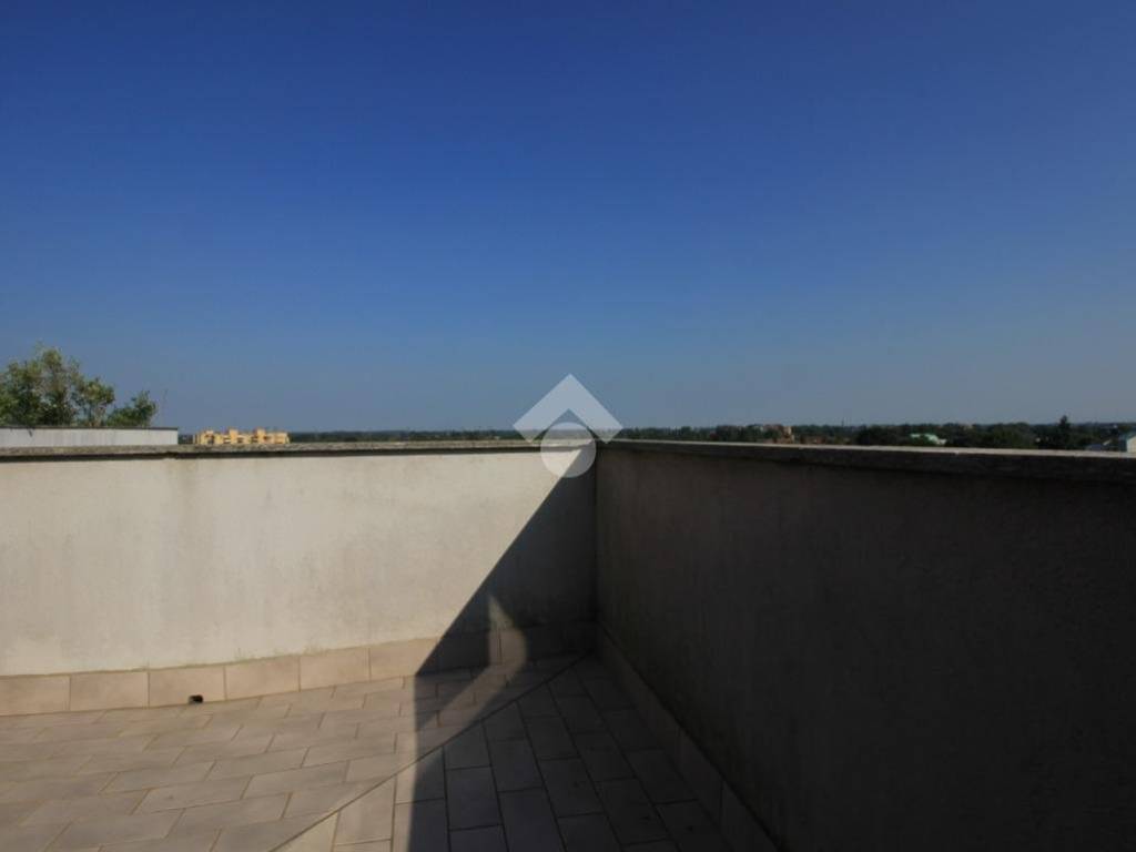 appartamento in vendita a Segrate in zona Novegro