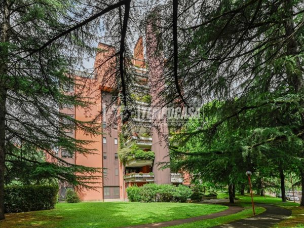 appartamento in vendita a Segrate in zona Milano 2