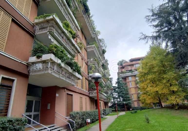 appartamento in vendita a Segrate in zona Milano 2