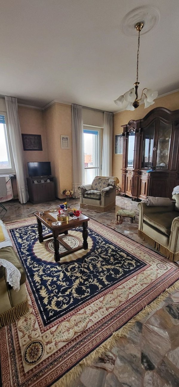 appartamento in vendita a Segrate in zona Rovagnasco