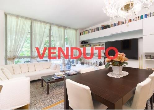 appartamento in vendita a Segrate in zona Milano 2