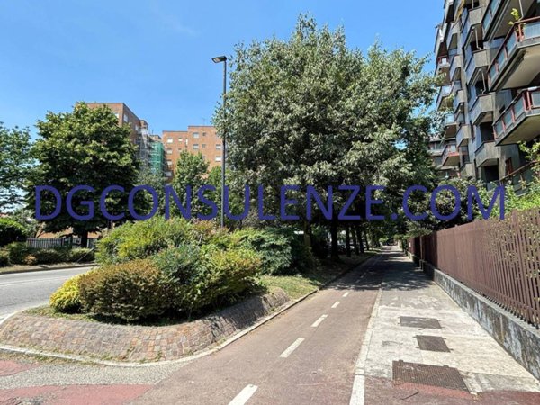 appartamento in vendita a Segrate in zona Rovagnasco