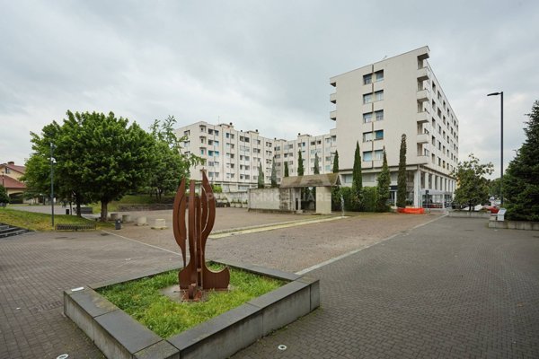 appartamento in vendita a Segrate in zona Rovagnasco
