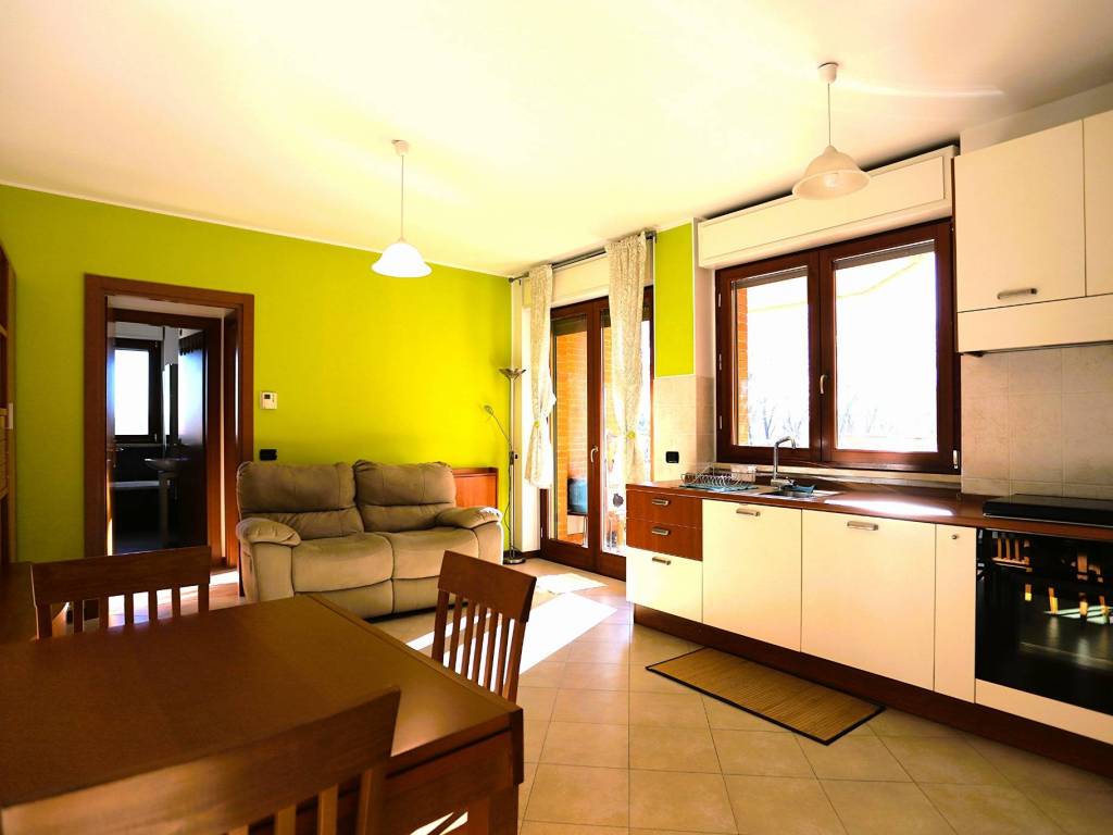 appartamento in vendita a Segrate in zona Rovagnasco