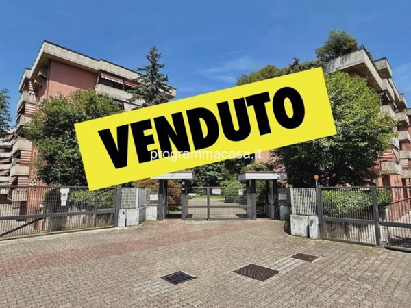 appartamento in vendita a Segrate in zona Rovagnasco