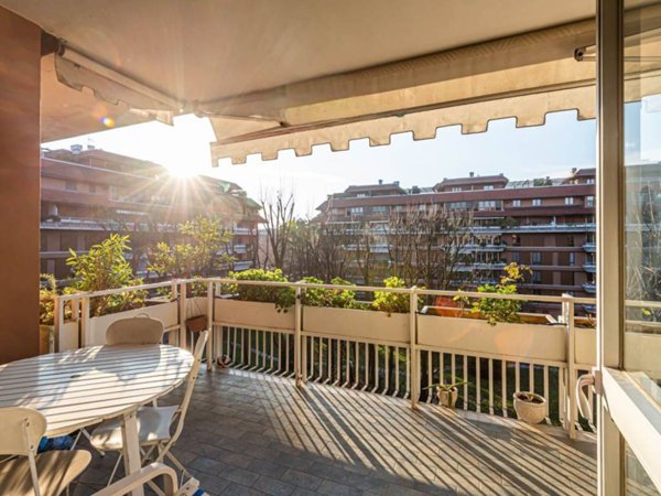 appartamento in vendita a Segrate in zona Milano 2