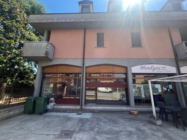 negozio in vendita a Segrate
