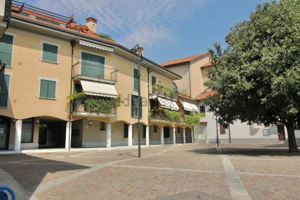 appartamento in vendita a Segrate in zona Rovagnasco