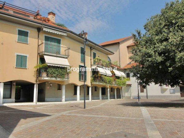 appartamento in vendita a Segrate in zona Rovagnasco
