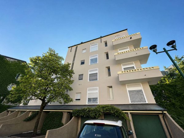 appartamento in vendita a Segrate in zona Milano San Felice