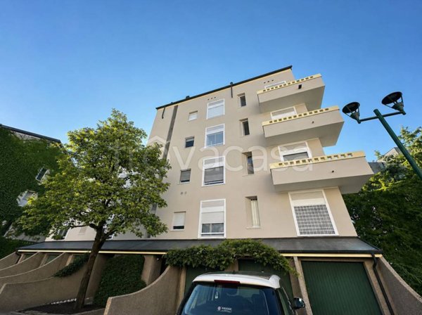 appartamento in vendita a Segrate in zona Milano San Felice