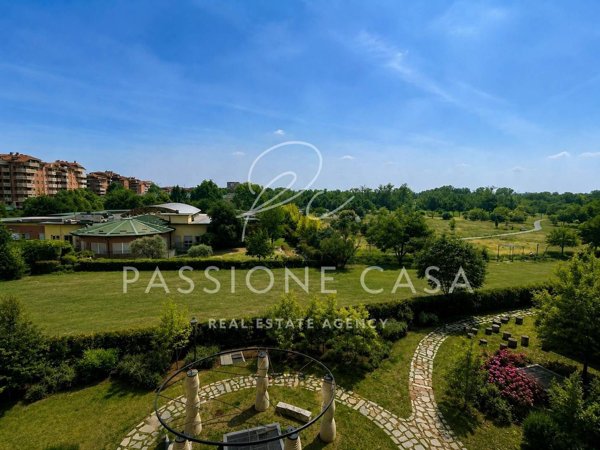 appartamento in vendita a Segrate in zona Rovagnasco