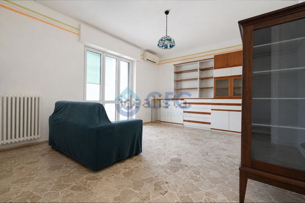 appartamento in vendita a Segrate in zona Redecesio