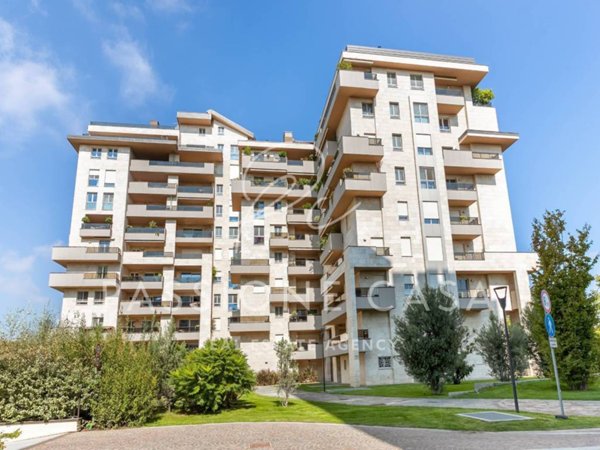 appartamento in vendita a Segrate in zona Rovagnasco