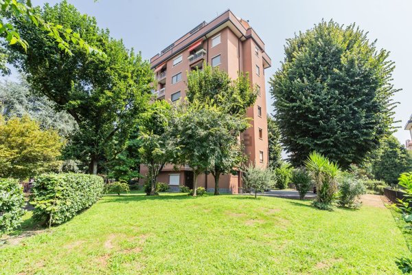 appartamento in vendita a Segrate in zona Rovagnasco