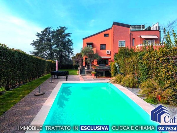 casa indipendente in vendita a Segrate in zona Milano San Felice