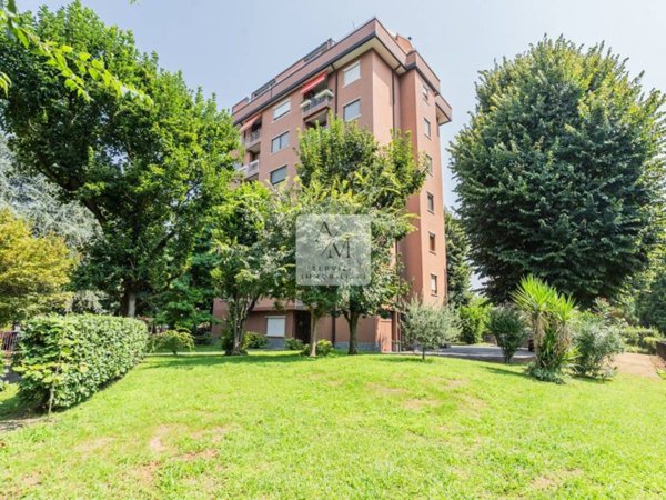 appartamento in vendita a Segrate in zona Rovagnasco