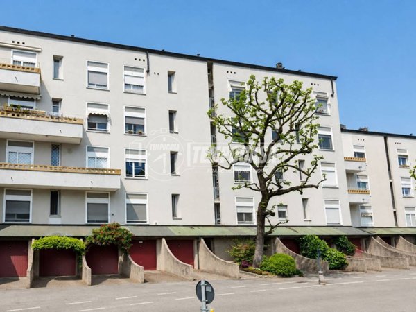appartamento in vendita a Segrate in zona Milano San Felice