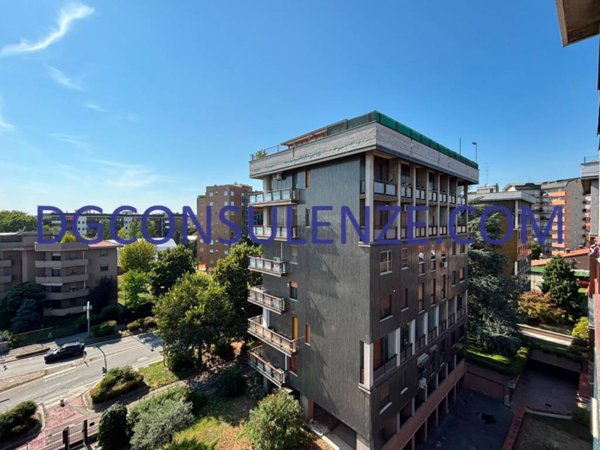 appartamento in vendita a Segrate in zona Rovagnasco