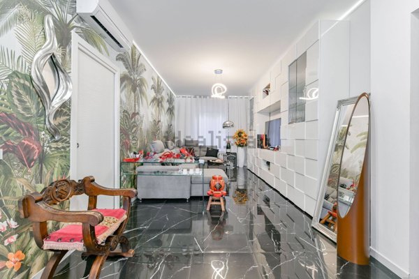 appartamento in vendita a Segrate in zona Redecesio