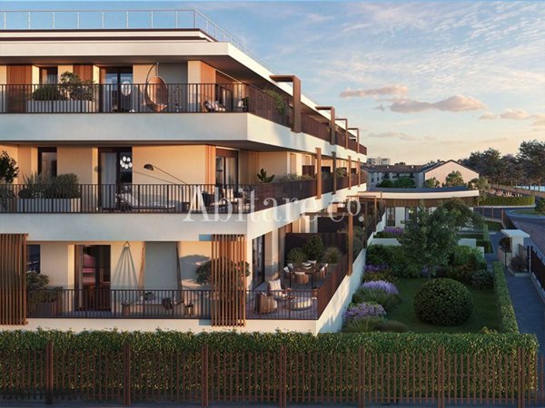 appartamento in vendita a Segrate in zona Redecesio