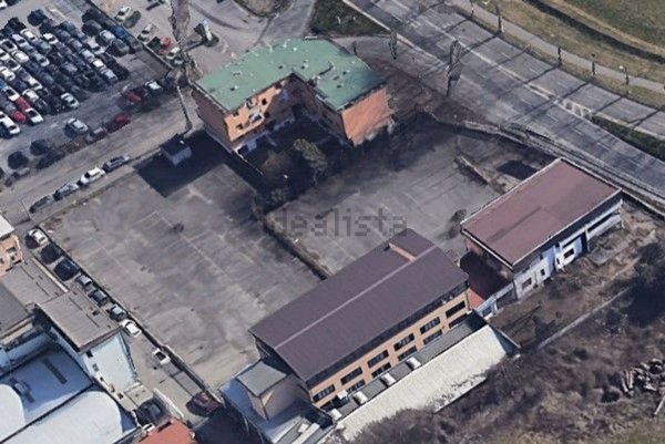 albergo in vendita a Segrate in zona Novegro