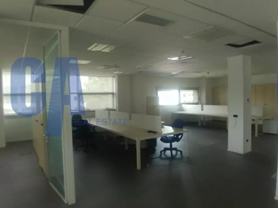 ufficio in vendita a Segrate in zona Redecesio