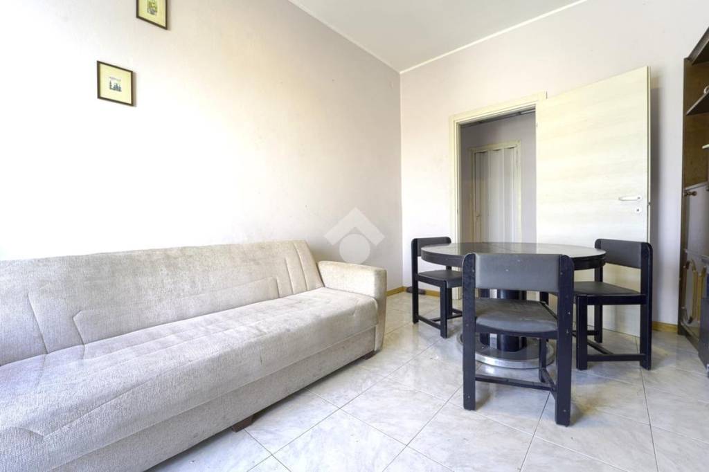 appartamento in vendita a Segrate in zona Novegro
