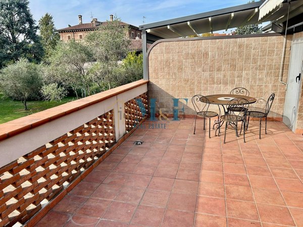 appartamento in vendita a Segrate in zona Rovagnasco