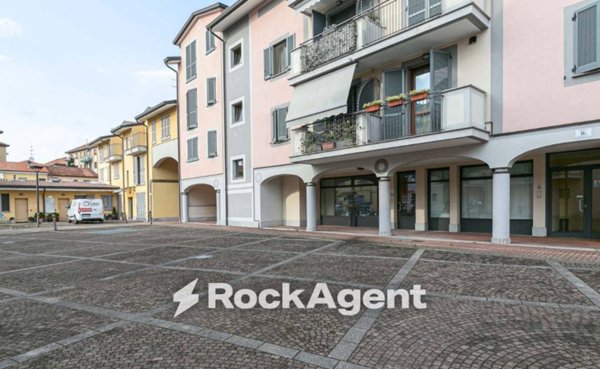appartamento in vendita a Segrate in zona Rovagnasco