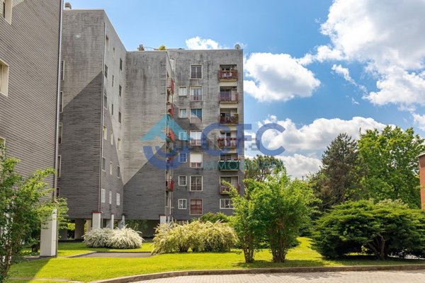 appartamento in vendita a Segrate in zona Rovagnasco