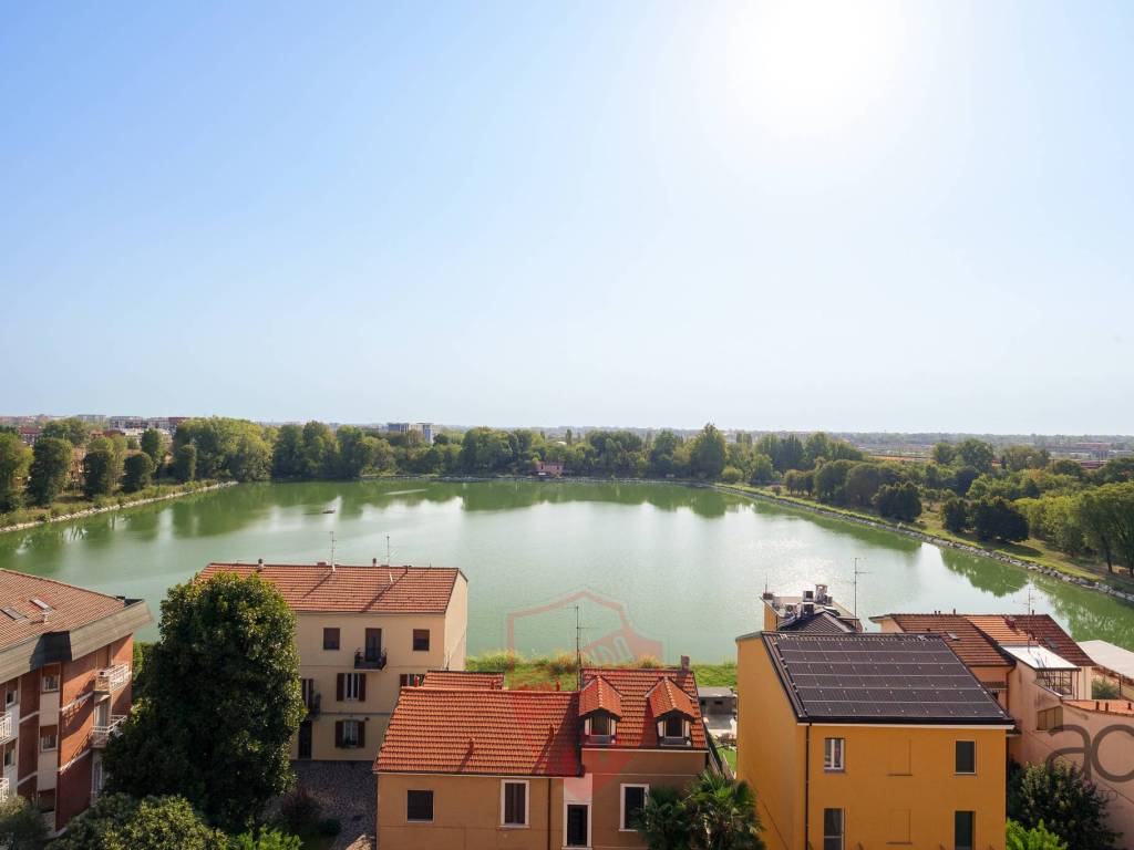 appartamento in vendita a Segrate in zona Redecesio