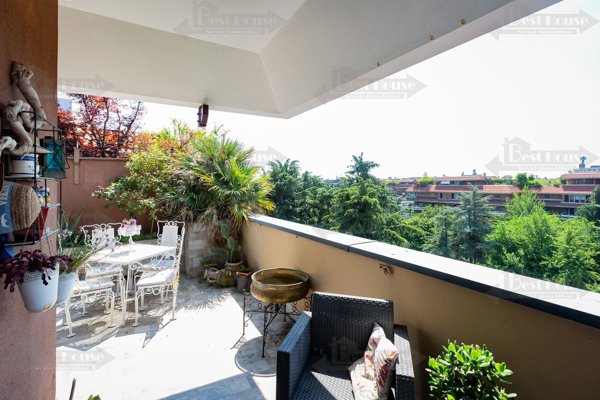 appartamento in vendita a Segrate in zona Milano 2