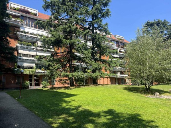 appartamento in vendita a Segrate in zona Milano 2