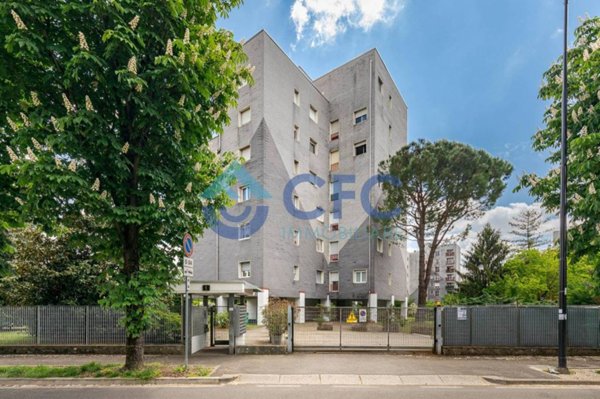 appartamento in vendita a Segrate in zona Rovagnasco