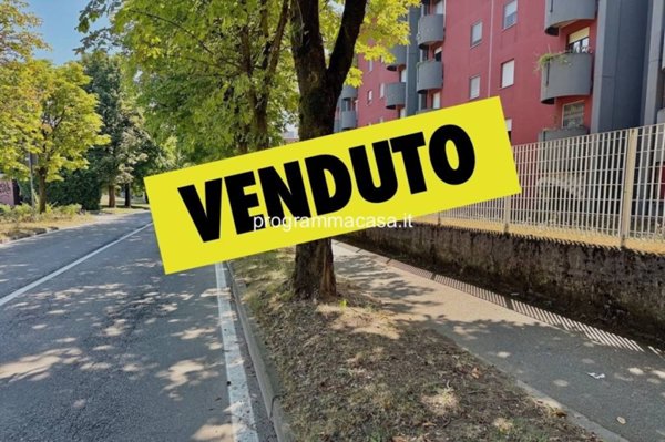 appartamento in vendita a Segrate in zona Rovagnasco