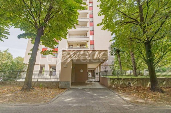 appartamento in vendita a Segrate in zona Lavanderie