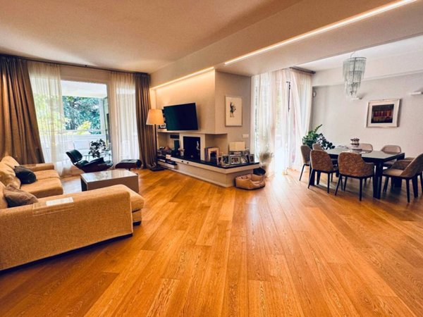 appartamento in vendita a Segrate in zona Milano 2