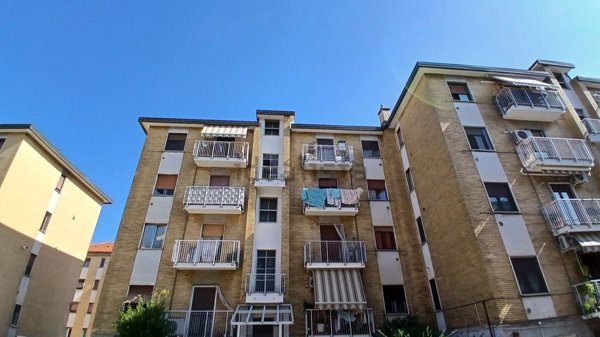 appartamento in vendita a Segrate in zona Rovagnasco