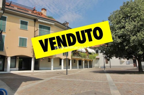 appartamento in vendita a Segrate in zona Rovagnasco