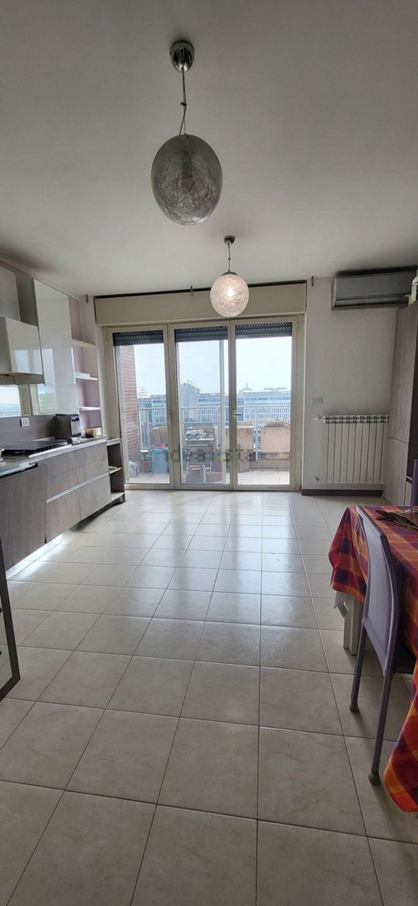appartamento in vendita a Segrate in zona Novegro