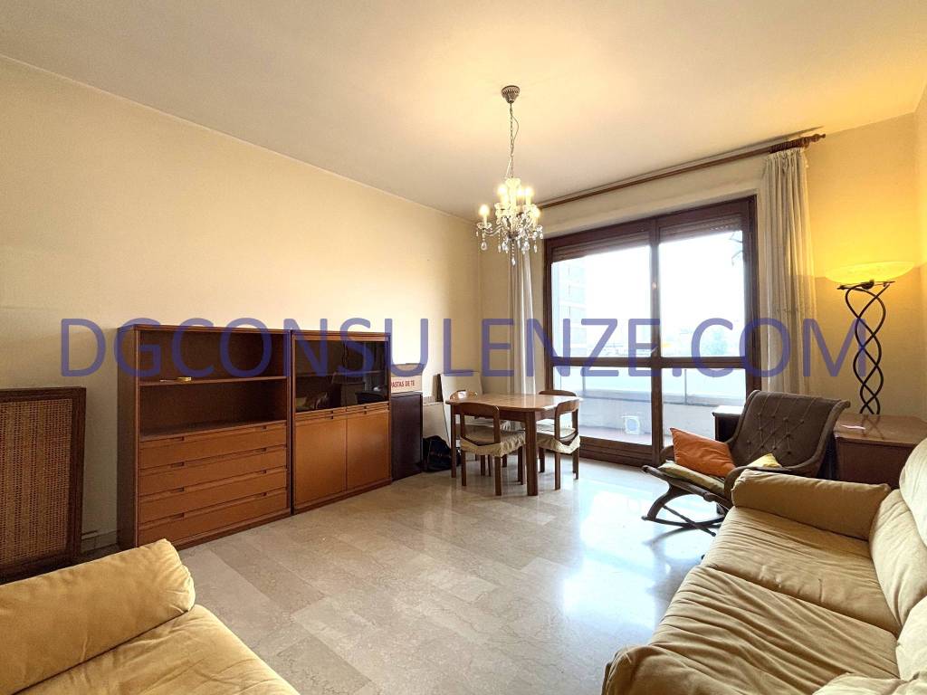 appartamento in vendita a Segrate in zona Rovagnasco