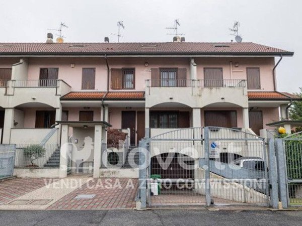 casa indipendente in vendita a Segrate in zona Lavanderie