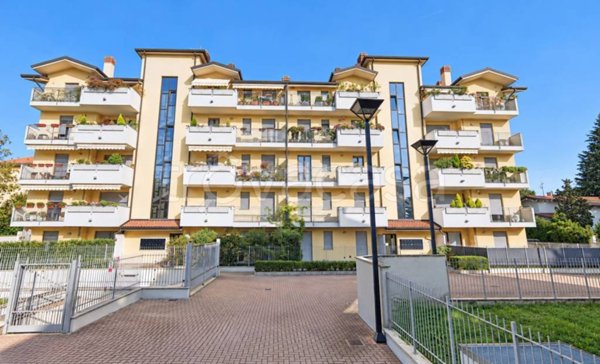 appartamento in vendita a Segrate in zona Rovagnasco