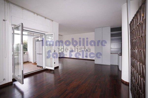 appartamento in vendita a Segrate in zona Milano San Felice