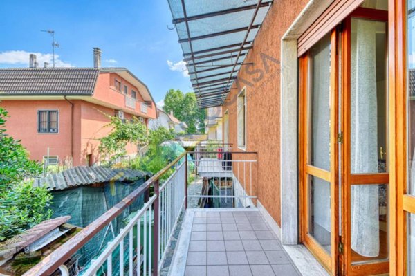 casa indipendente in vendita a Senago