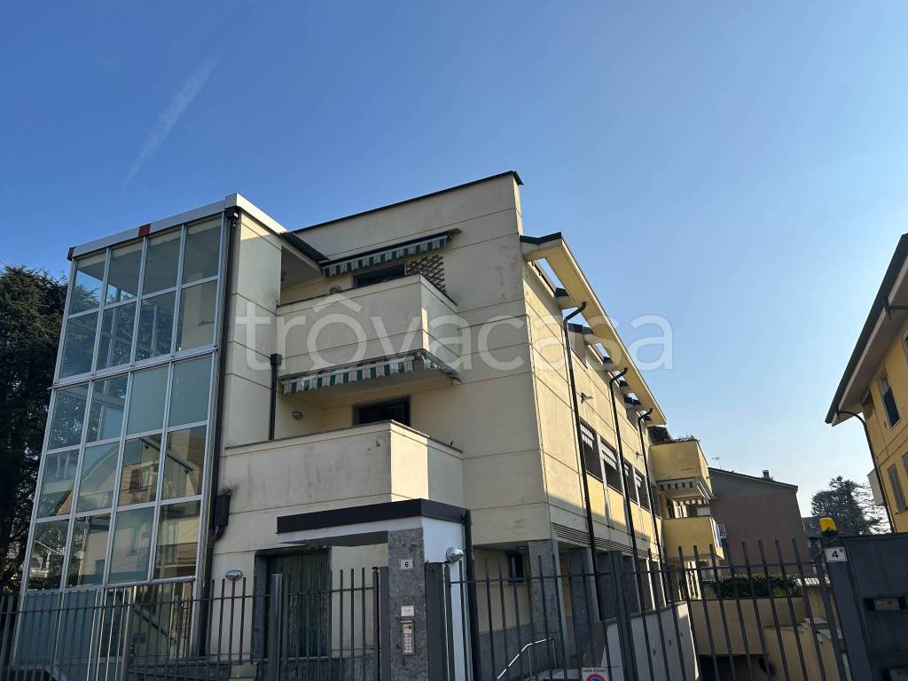 appartamento in vendita a Senago