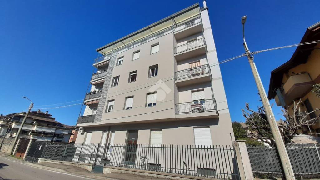 appartamento in vendita a Senago