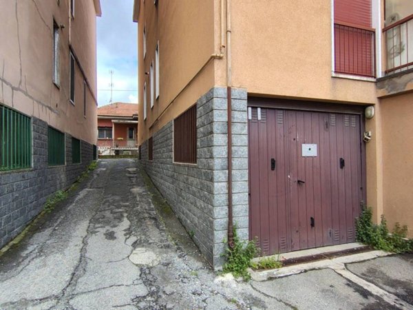 negozio in vendita a Senago
