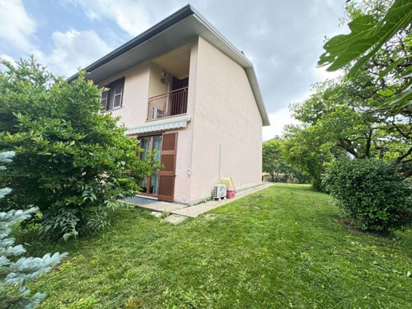 casa indipendente in vendita a Senago